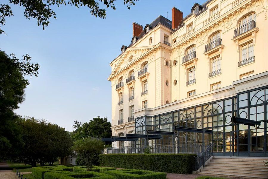 Véranda du Trianon Palace Versailles